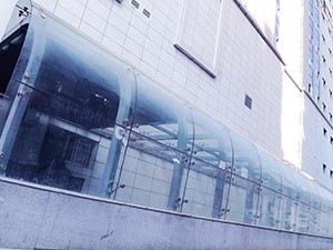 車(chē)庫(kù)雨棚