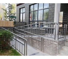 陜西泰鑫不銹鋼欄桿使用壽命介紹