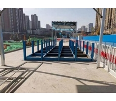 工地施工圍擋選擇合適的圍擋板