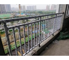 陽臺欄桿的日常維護