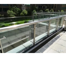 不銹鋼護欄的保養(yǎng)方法